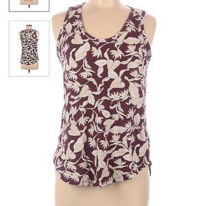 Feather Design. Old Navy Shirt. Size XL. Burgundy/white color. NWT